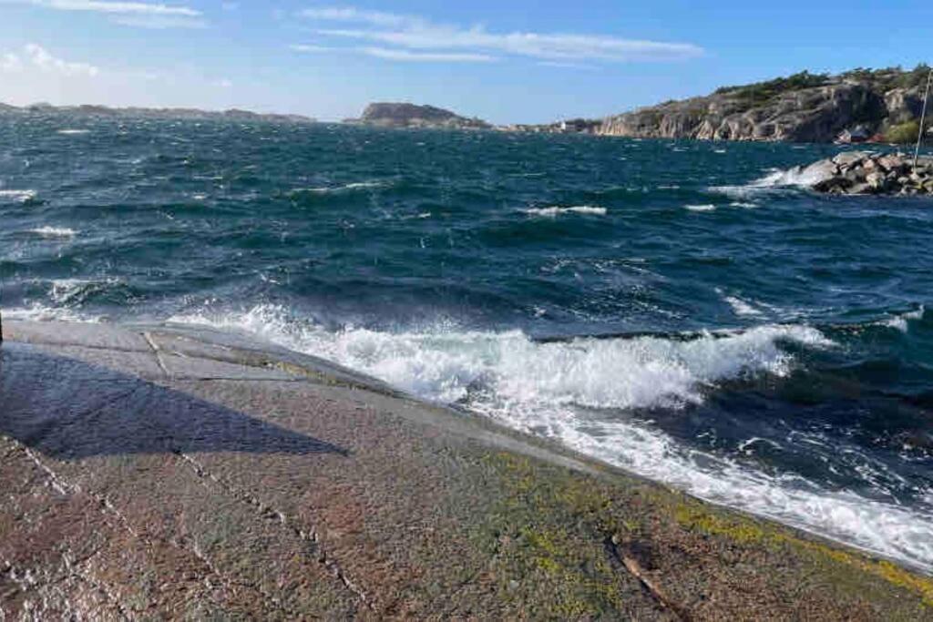 Ny Laegenhet Pa Markplan Med Havsutsikt Stromstad Luaran gambar